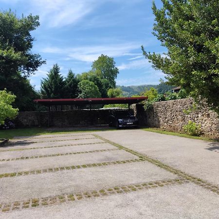 Posada Real La Montanesa Corrales De Buelna エクステリア 写真